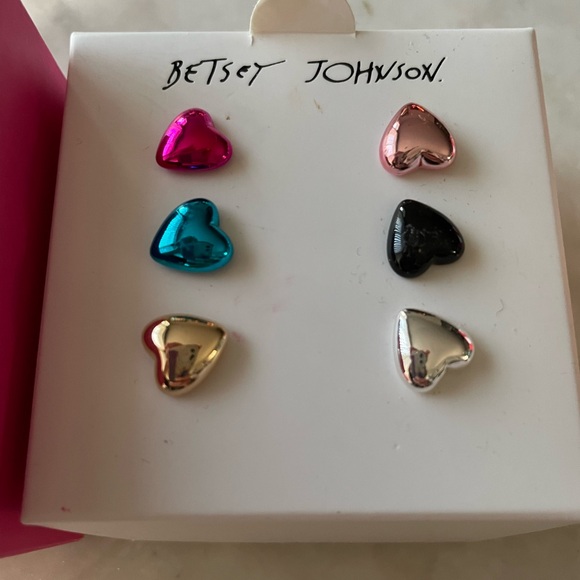 NEW - Betsey Johnson Multi-color Heart Earrings Set - Picture 4 of 4